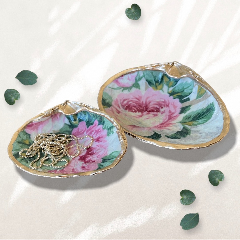 Handcrafted shell ring dish set floral pink roses gold rim